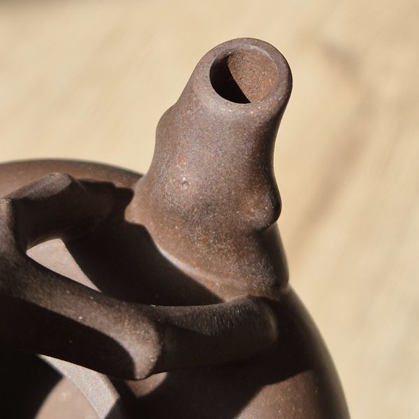 Zini Tiliang Teapot F2 90s with poetry