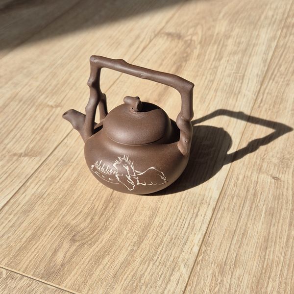 Zini Tiliang Teapot F2 90s with poetry